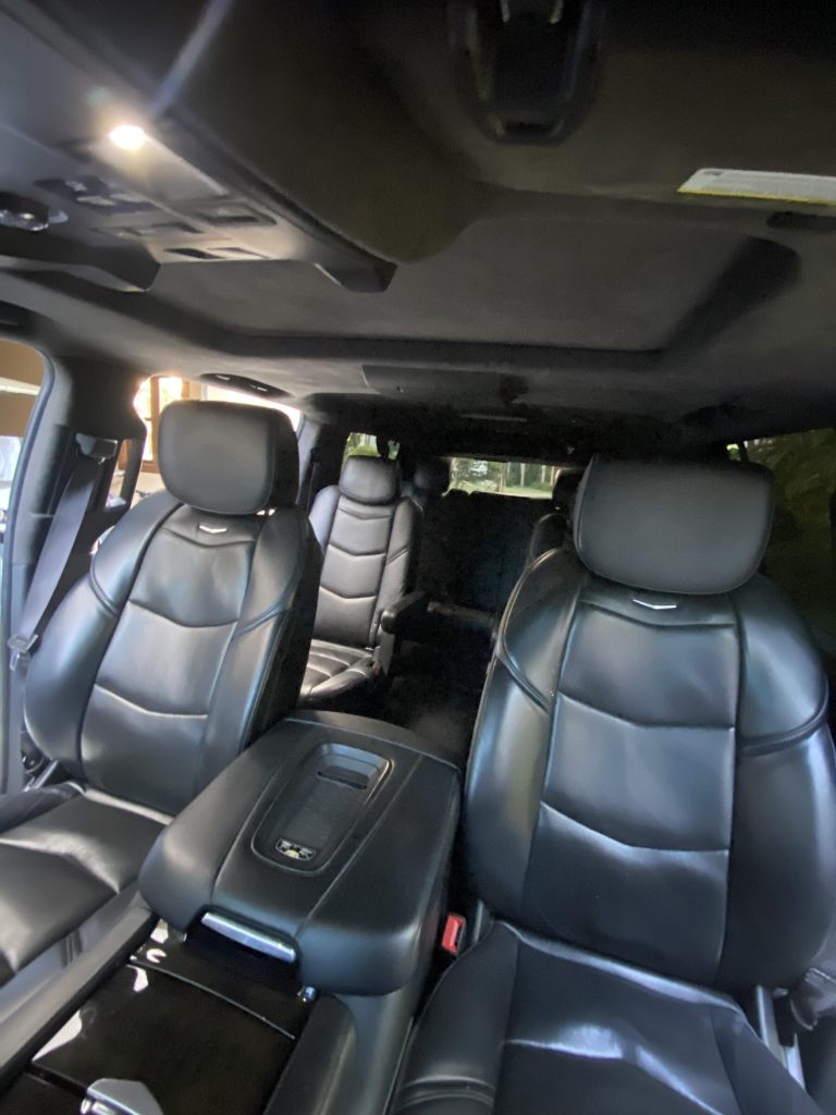 Cadillac Escalade Premium, SUV de lujo para traslados privados al aeropuerto