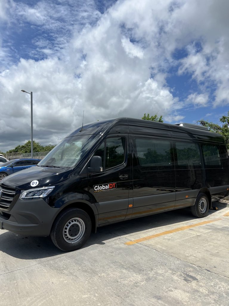 Mercedes-Benz Sprinter, minivan de lujo para traslados privados