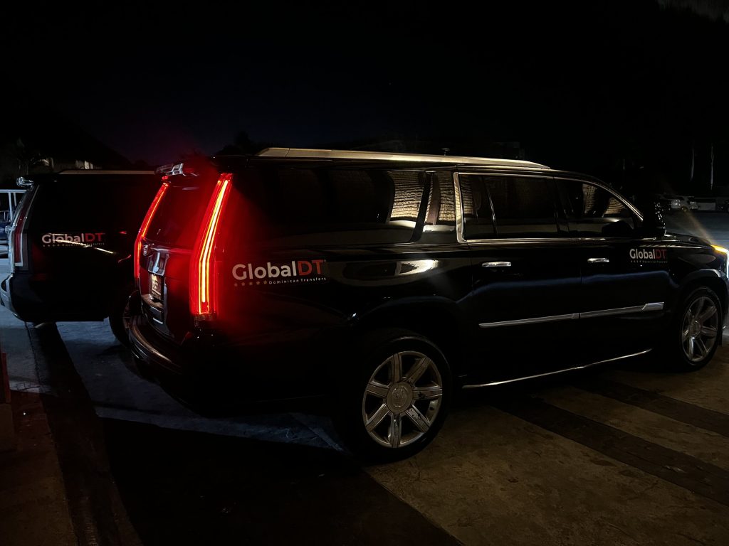 Cadillac Escalade Premium, SUV de lujo para traslados privados al aeropuerto